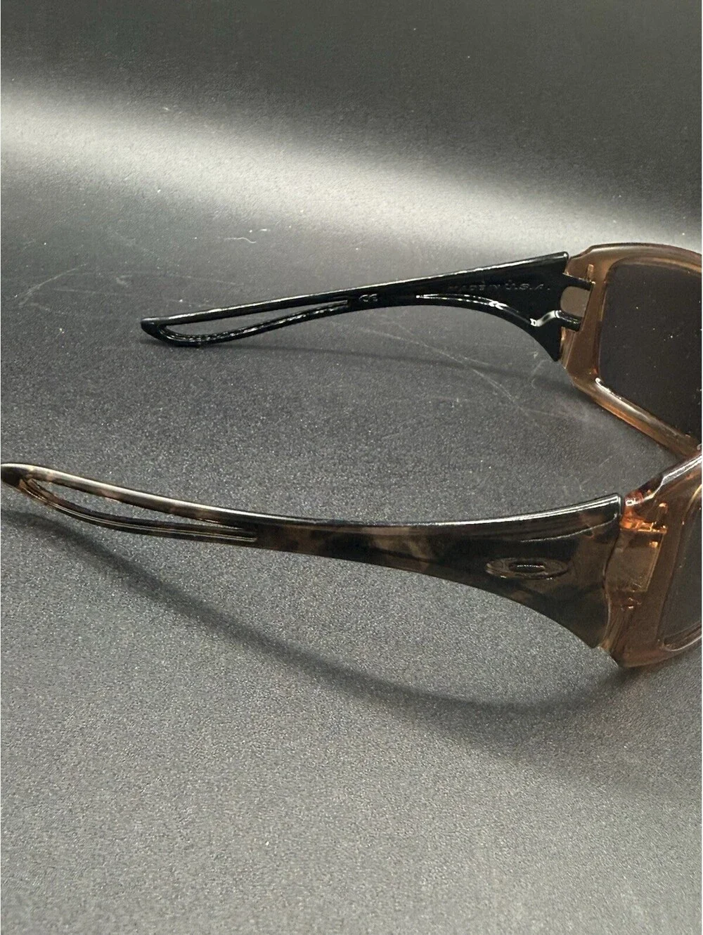 Oakley Foresake Topaz Tortoise/Black w/VR50 Brown Gradient Lenses